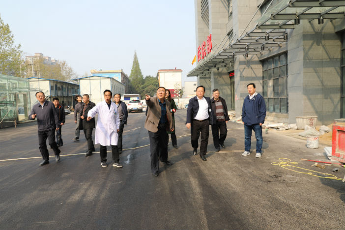 市人大常委會(huì)副主任金文一行來到濉溪縣醫(yī)院進(jìn)行調(diào)研 市人大常委會(huì)副主任金文一行來到濉溪縣醫(yī)院進(jìn)行調(diào)研